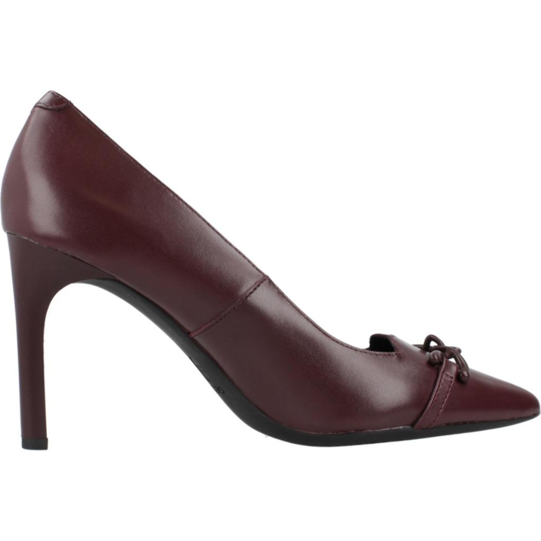 Zapatos de Vestir Mujer de la marca GEOX  modelo D DAVIOLA BURDEOS