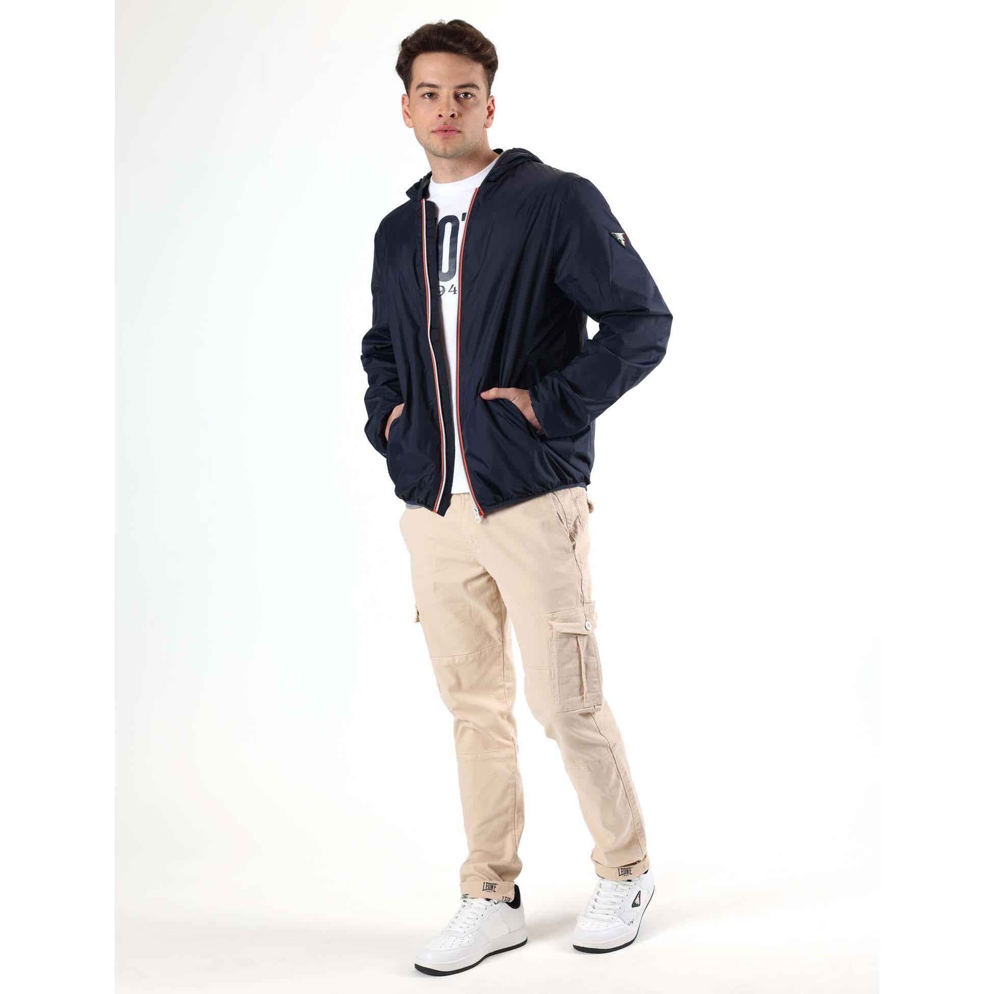 Giacca Impermeabile con cappuccio e zip Leone Basic