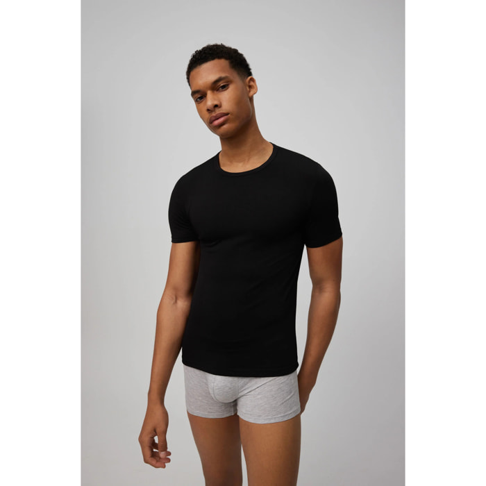 Maglia termica nera a maniche corte