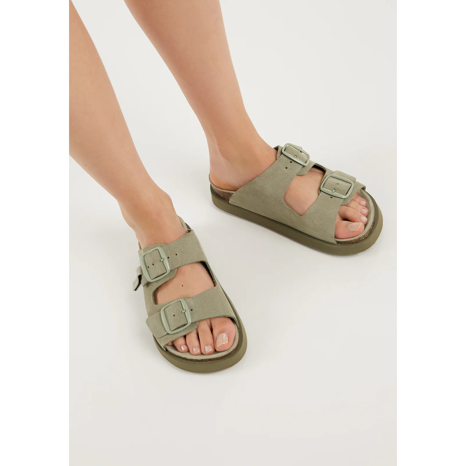 Sandalias Vibe Mujer Cierre Hebilla Color Caqui