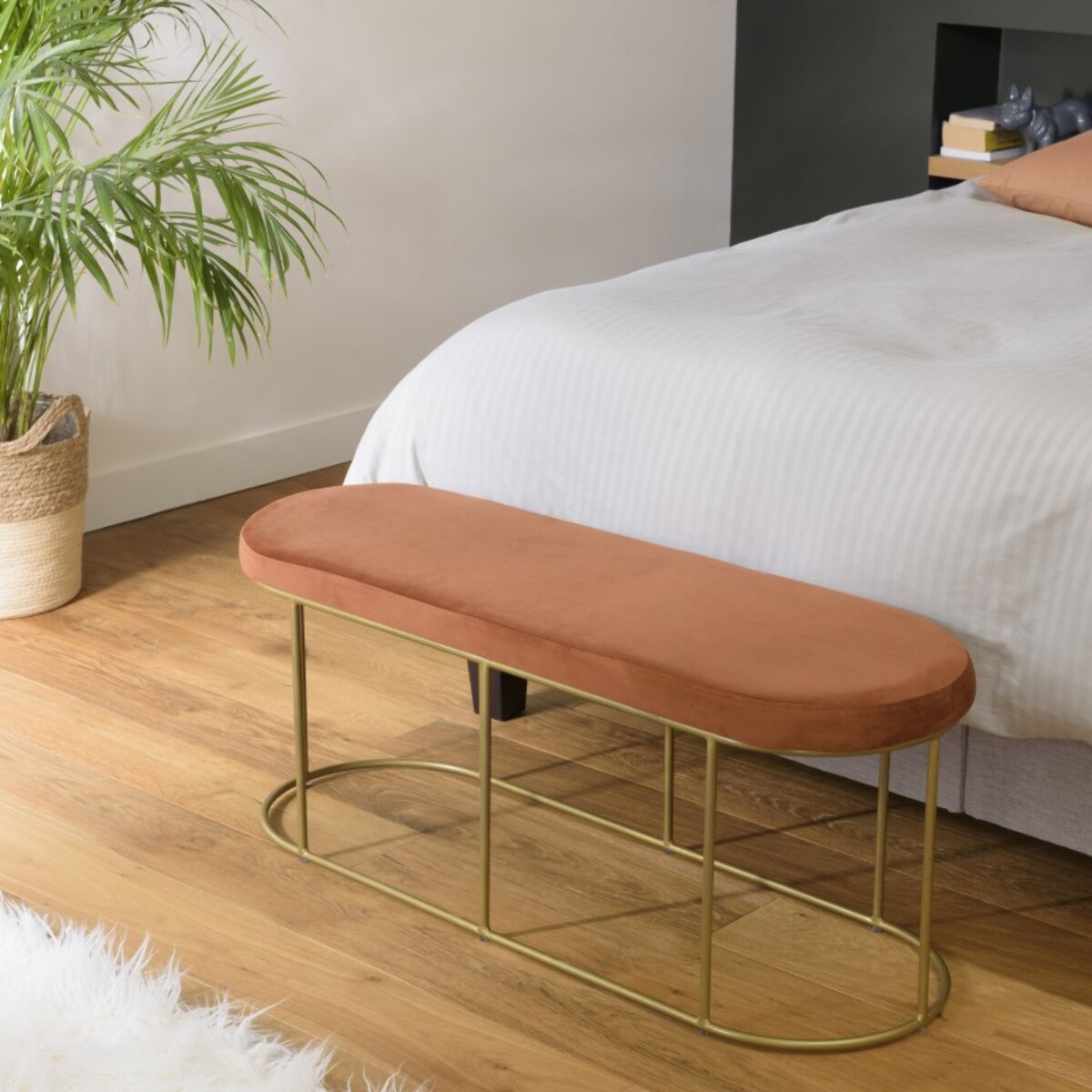 AGATHE - Banc velours orange pieds arrondis métal doré