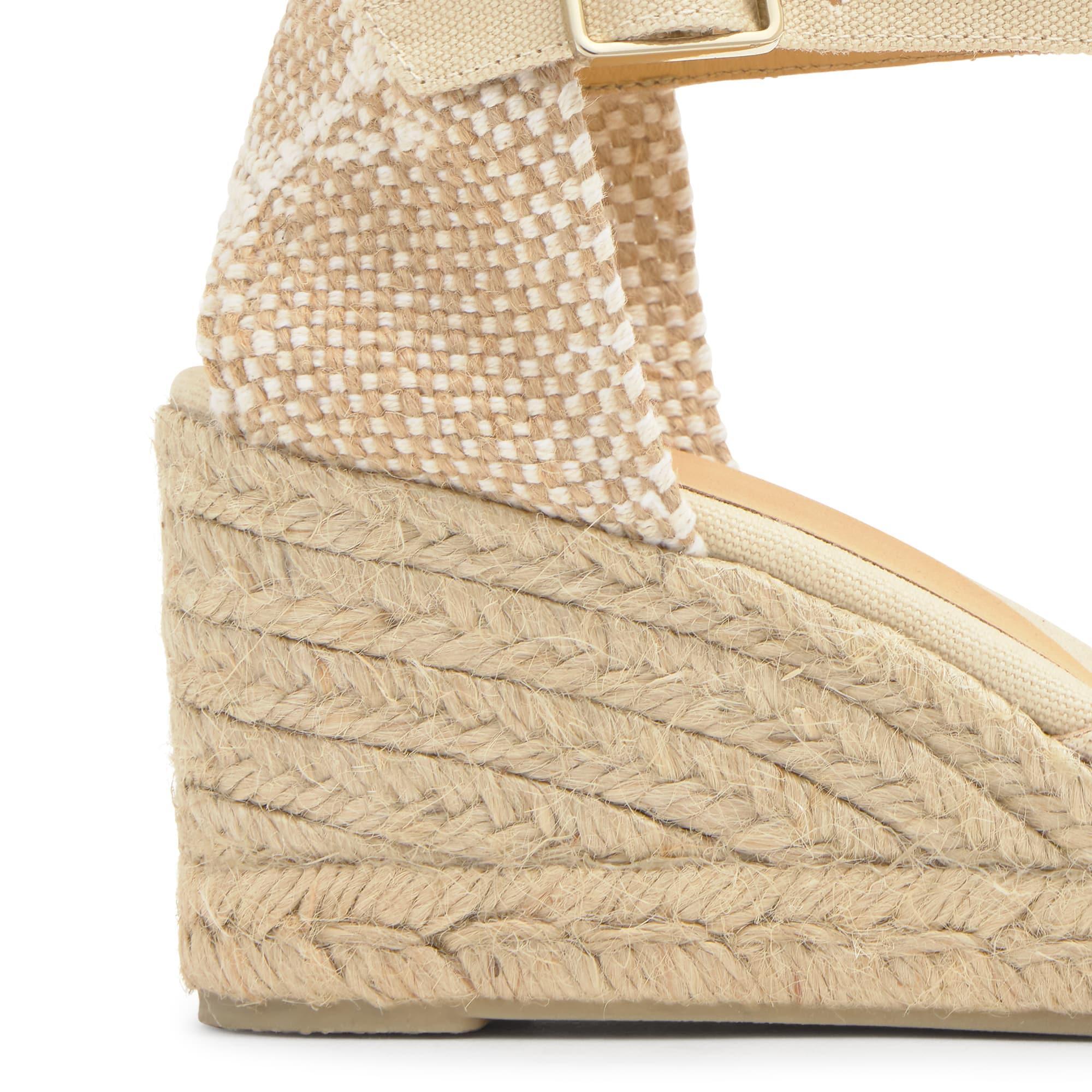 Alpargata de cuña 6 cm en lona de algodón con talonera trenzada y pulsera al tobillo