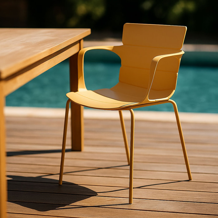 Lot de 4 fauteuils de table extérieur en polypropylène et métal ocre MONTAUK