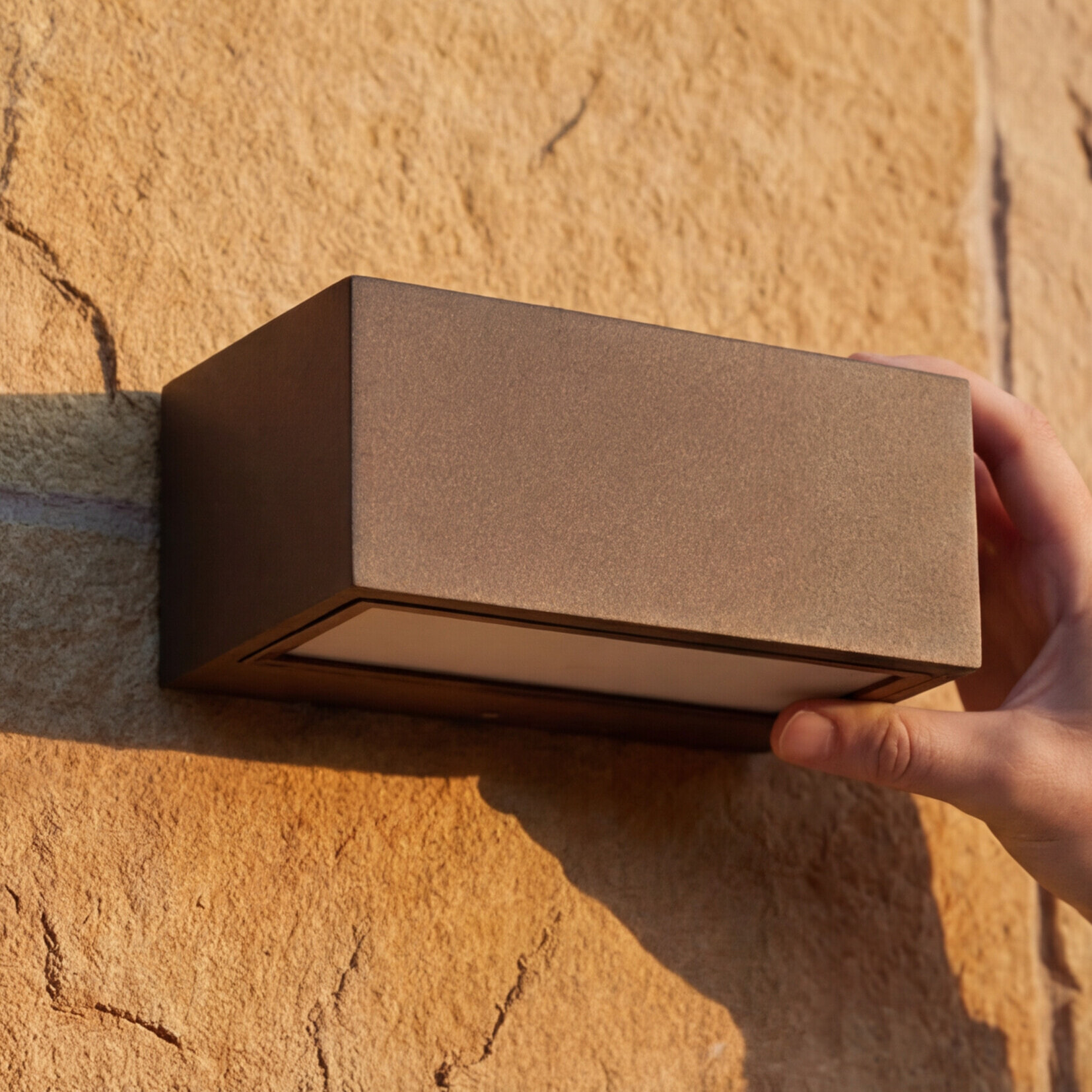 LEDS C4 Aplique Ip66 Nemesis Aluminium 90*220Mm E27 15W Marrón