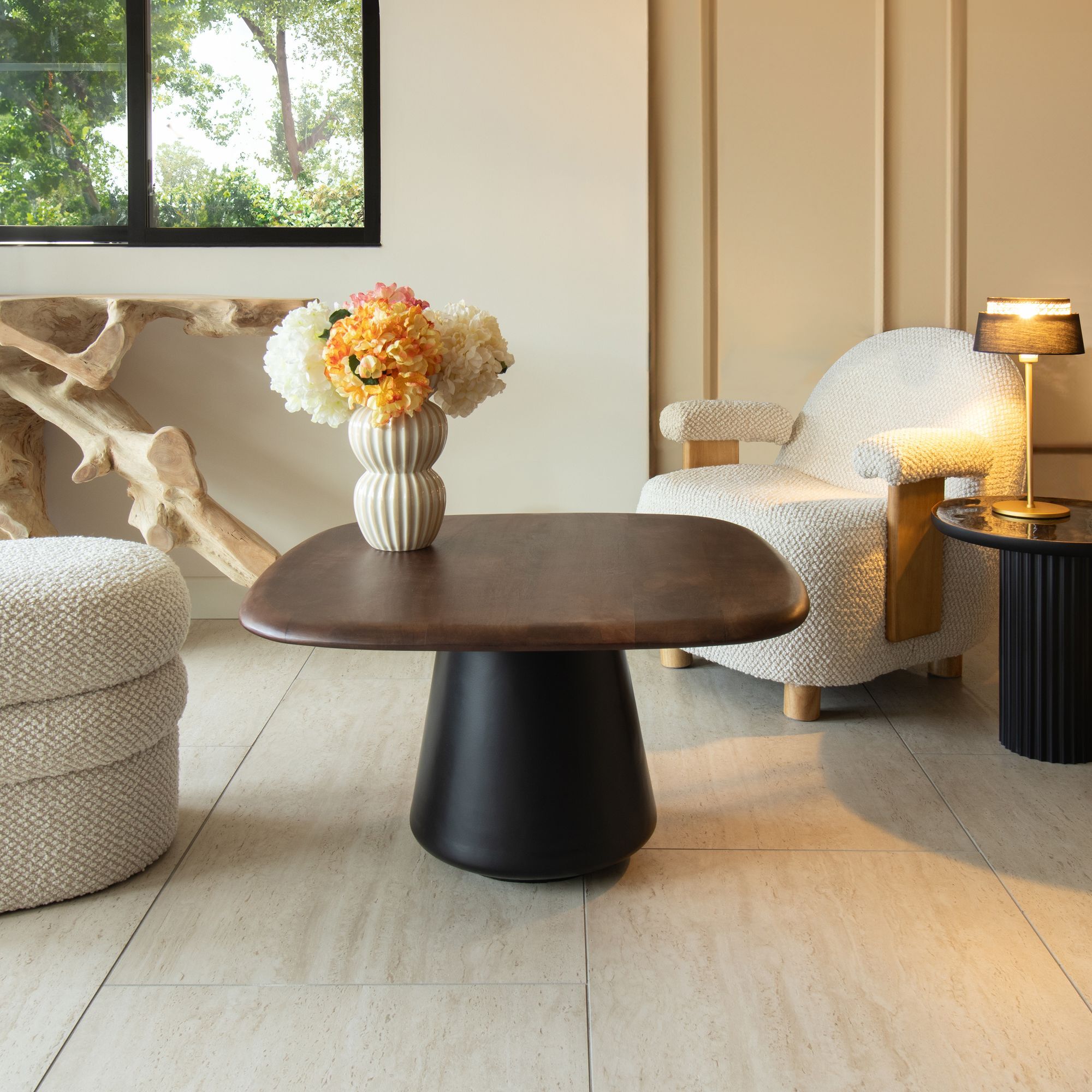 Table basse en bois de manguier et pied en métal noir OSLO
