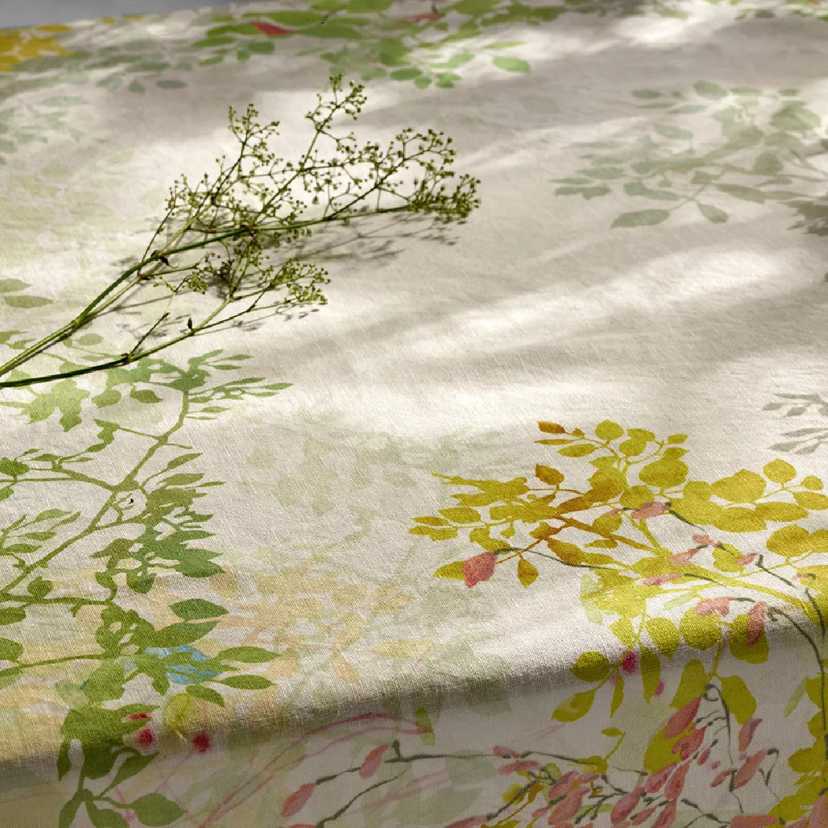 Serviette lin & coton lavé imprimé multicolore Canopee blanc