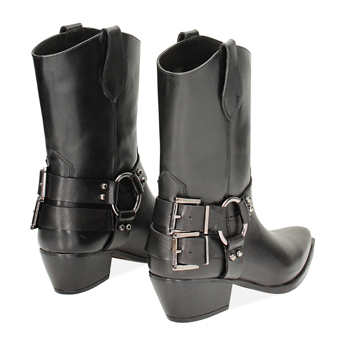 Botines negros de cuero