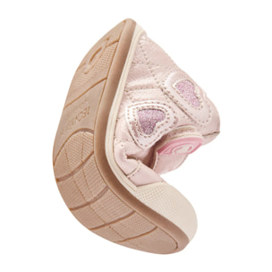 Scarpe da ginnastica per bambini con design rispettoso dei cuori