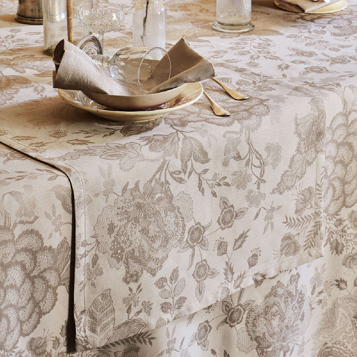 Chemin de table lin & coton anti tache motif jacquard Mille giverny naturel