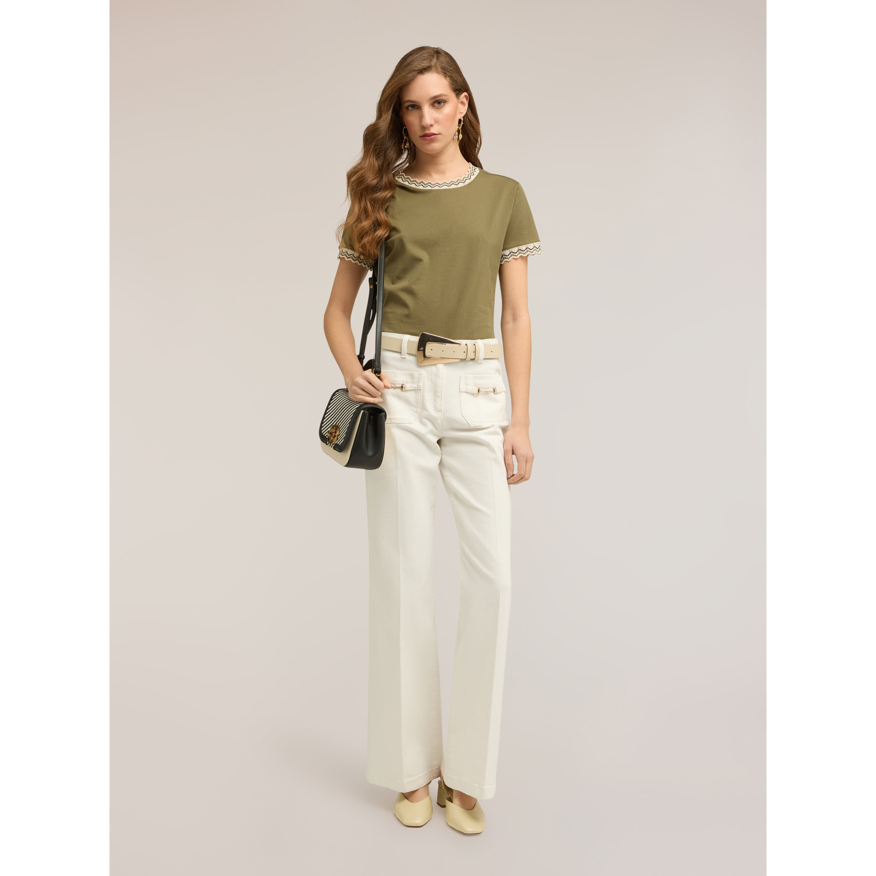 Motivi - T-shirt con bordi in maglia - Verde militare