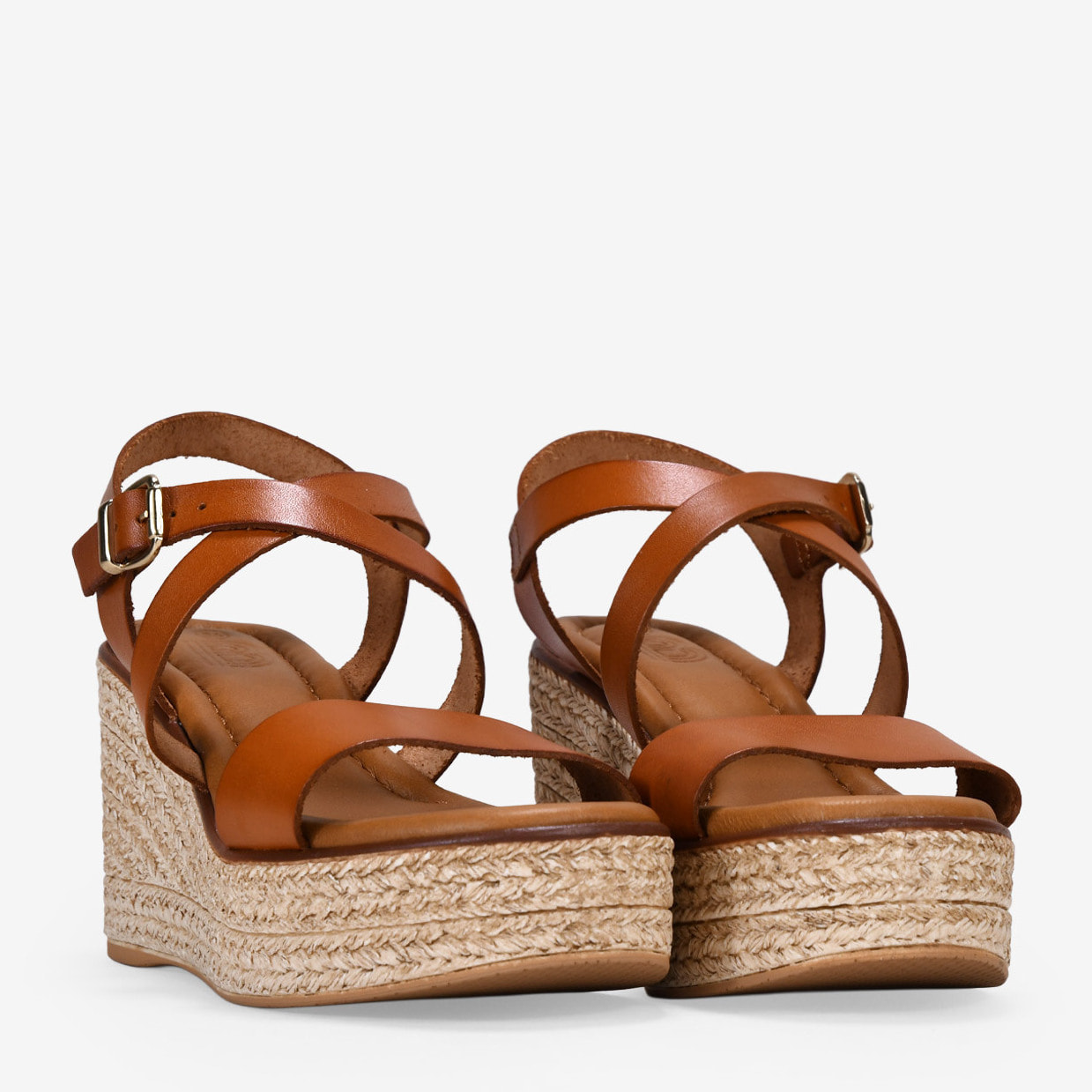 Sandalias marrones en piel con cuña