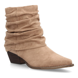 Botín cowboy fruncido con tacón bajo