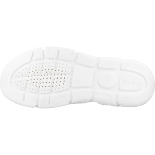 Zapatillas Niña de la marca GEOX  modelo J ARIL GIRL PLATA