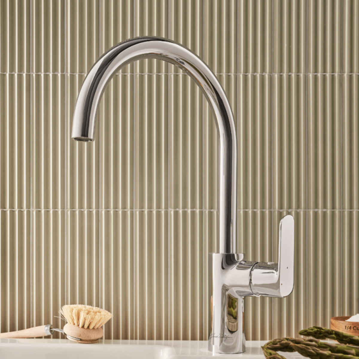 Robinet cuisine July+ col de cygne et orientable