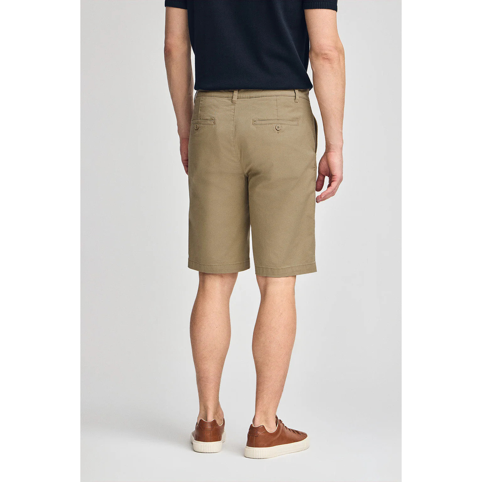 Bermuda relax color arena con detalles Polo Club