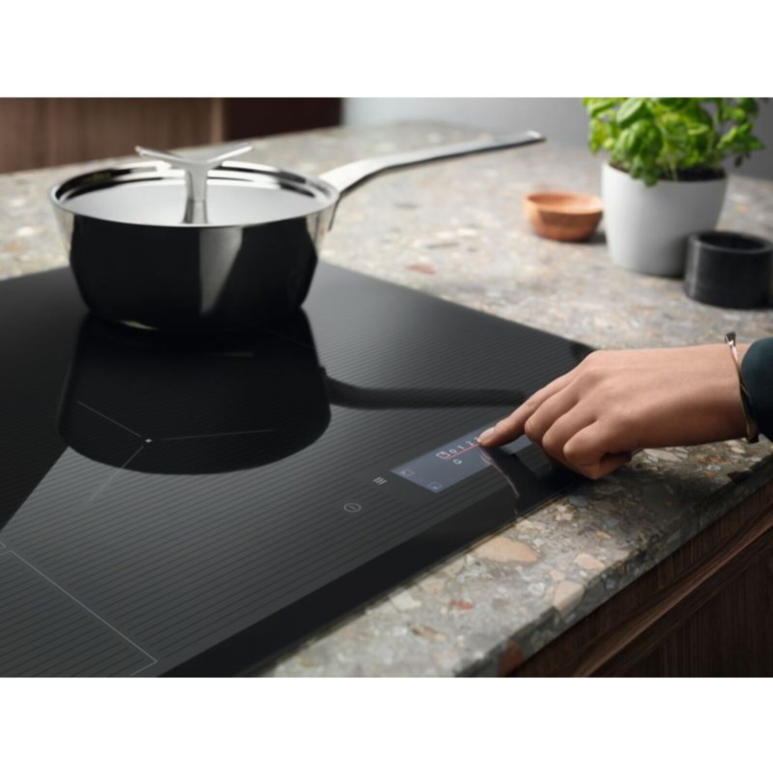 Plaque induction ELECTROLUX LIT60342 H2H