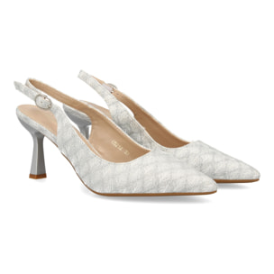 Zapato destalonado tacón fino elegante texturizado