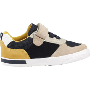 Zapatillas Niño de la marca GEOX  modelo B KILWI B. B MARRON CLARO