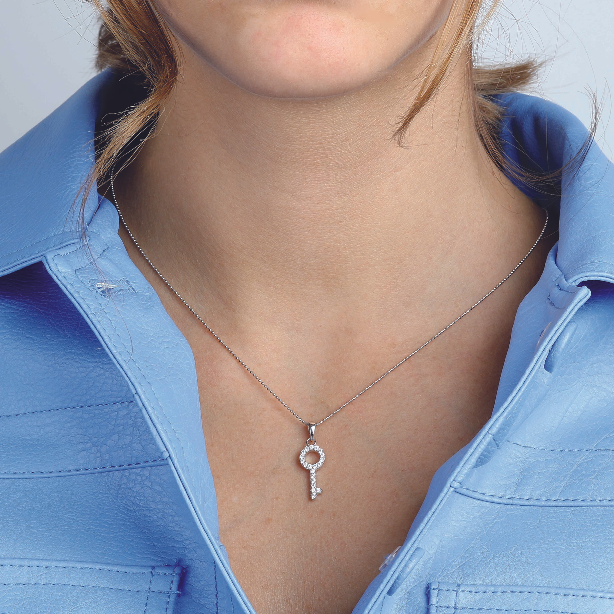 Collana in Argento 925 placcato Platino con Catena a Palline e Pendente Chiave con Pavé in Cubic Zirconia