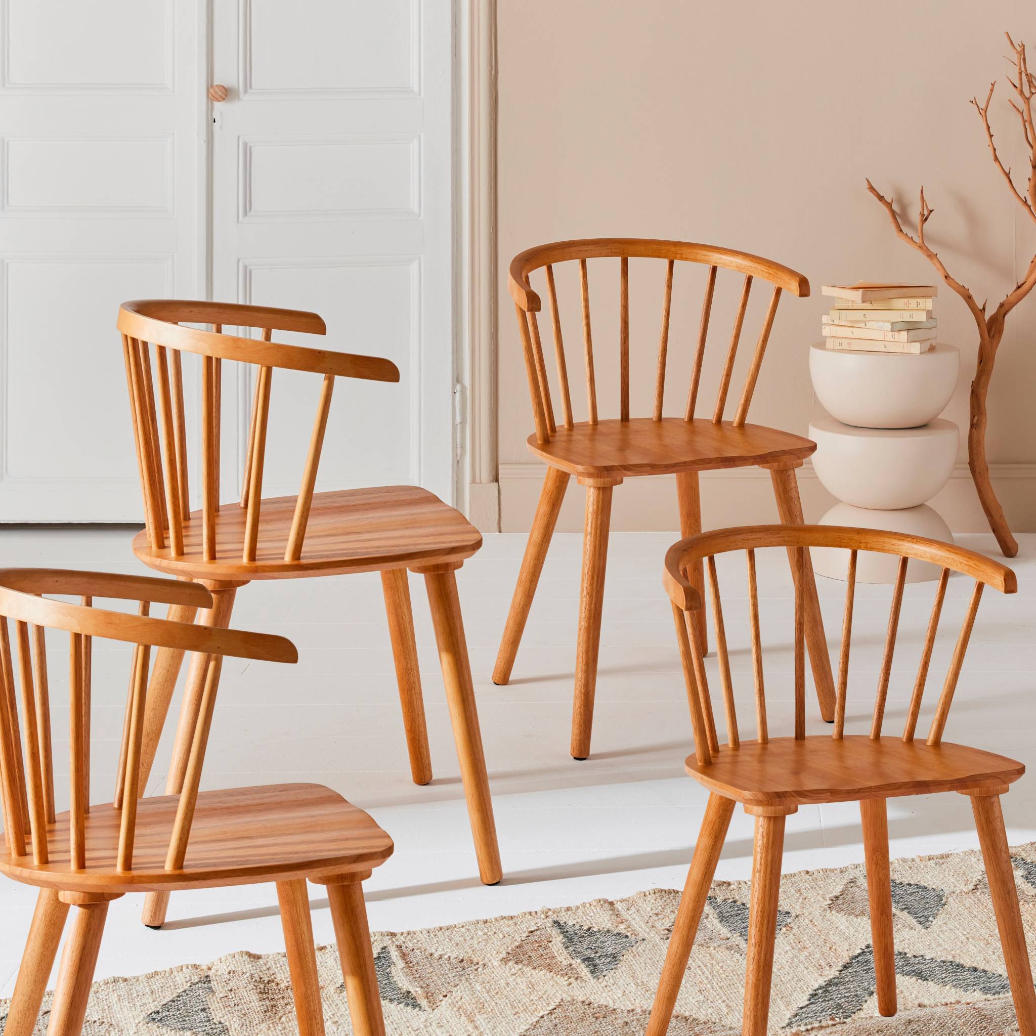 Lot de 4 chaises naturelles à barreaux en bois et contreplaqué. Paula. L 51 x P 53 x H 75cm