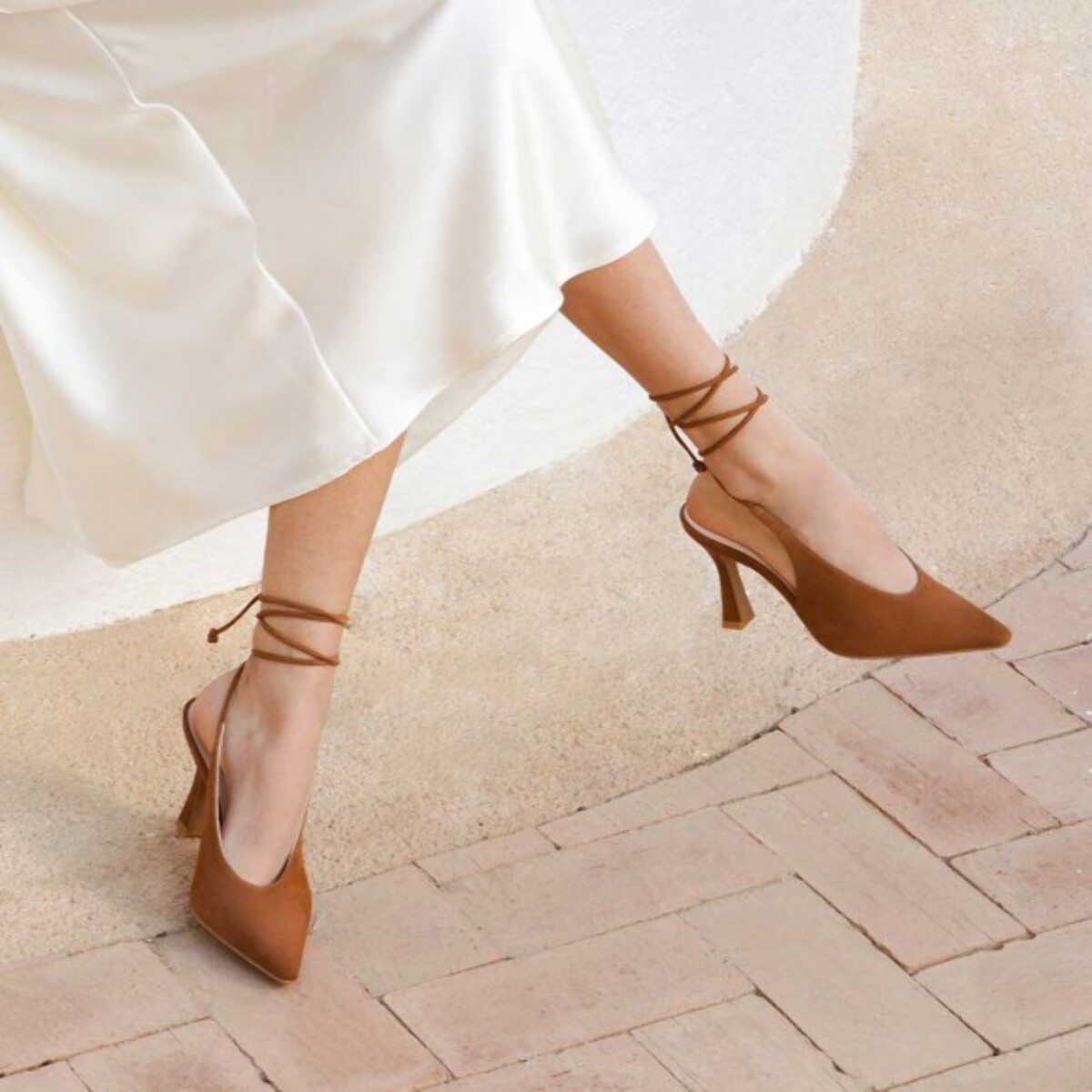 ZAPATOS DE SALÓN MARRONES MEDIRE