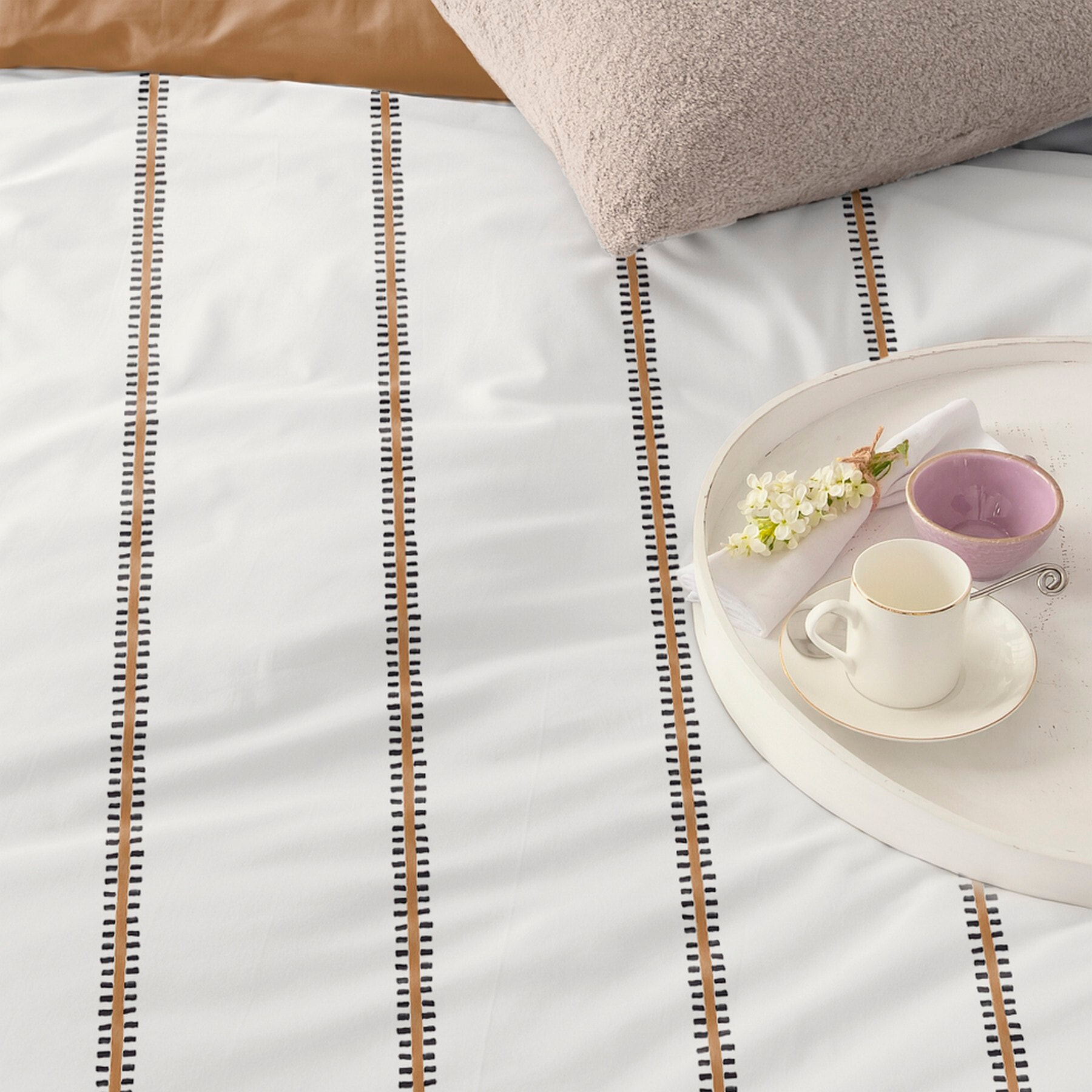 Couverture nordique ocre Laroa