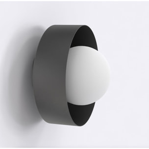 Lampada a parete Lulu in acciaio nero con diffusore sferico
