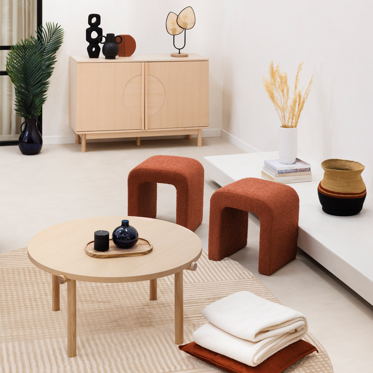 Pouf "Sevi" en bouclette 41x35cm ambre