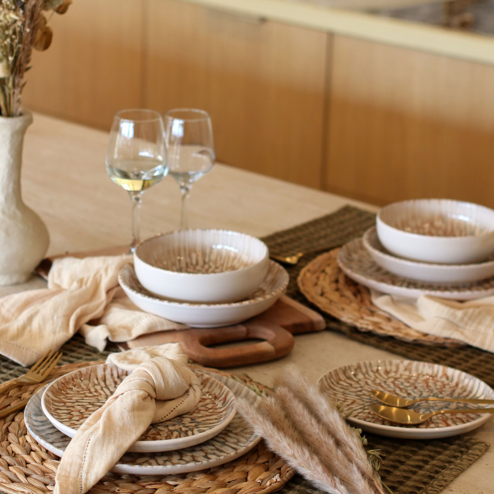 Service de table 48 pièces en grès marron AMBRE