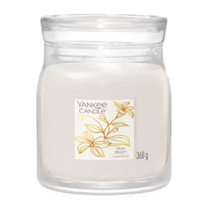 Candela Giara media signature slow bloom YankeeCandle