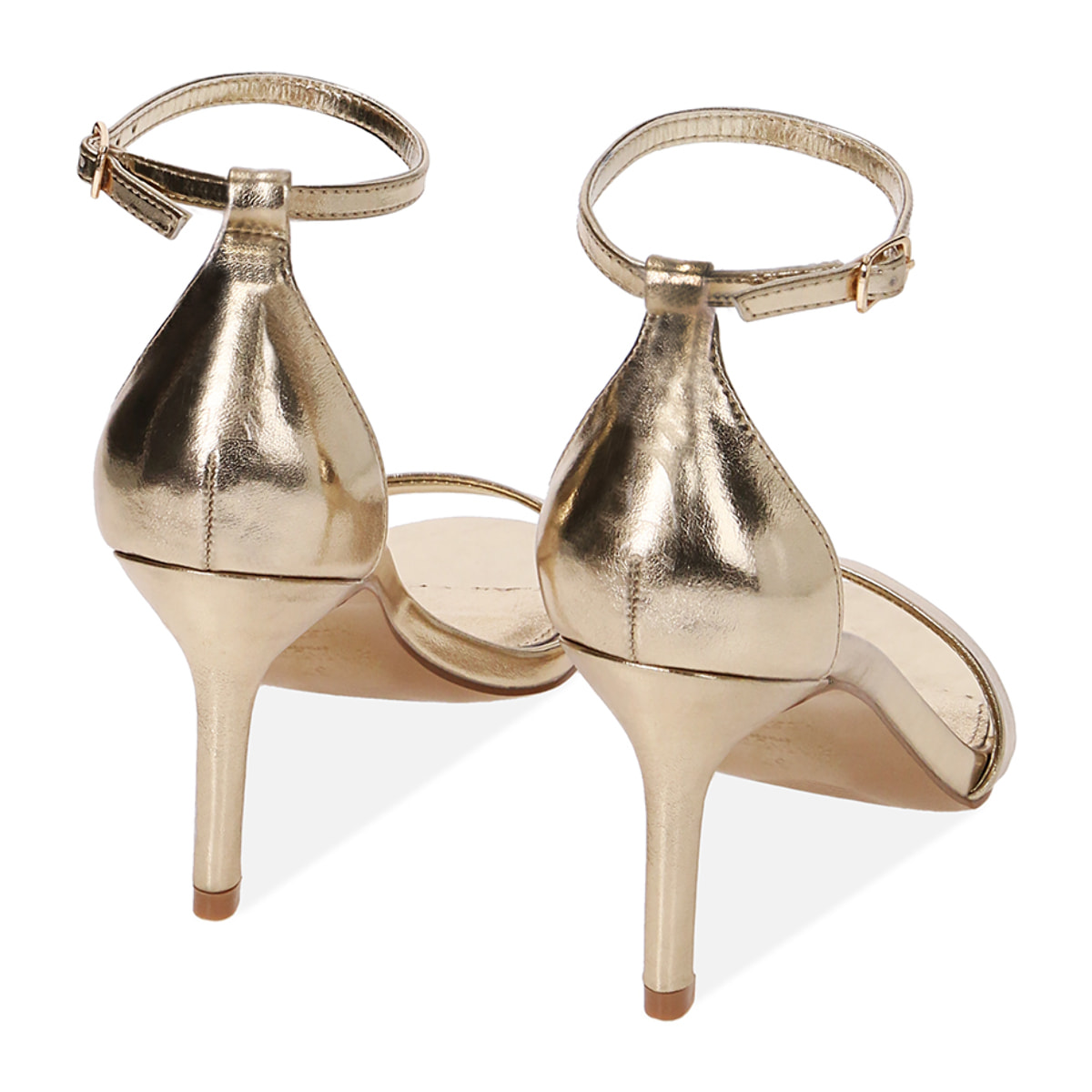 Sandalias con tacón doradas de laminado