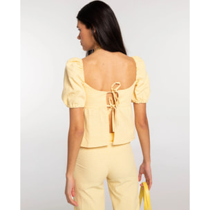 Blusa de mujer con cuadros vichy y mangas abullonadas
