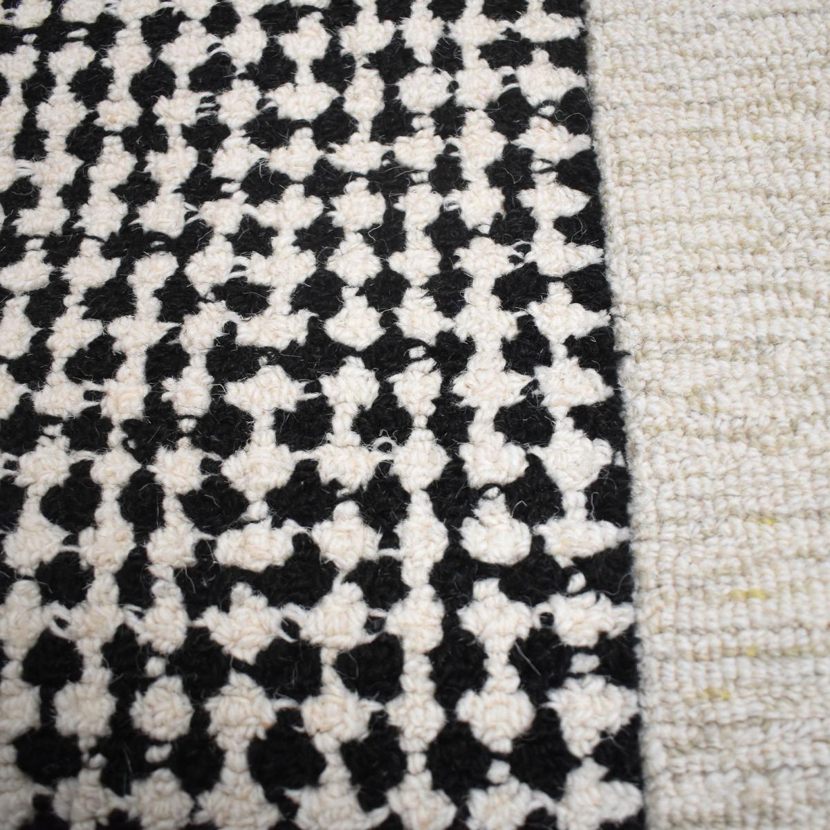 Tapis salon et chambre fait à la main en laine motif géométrique