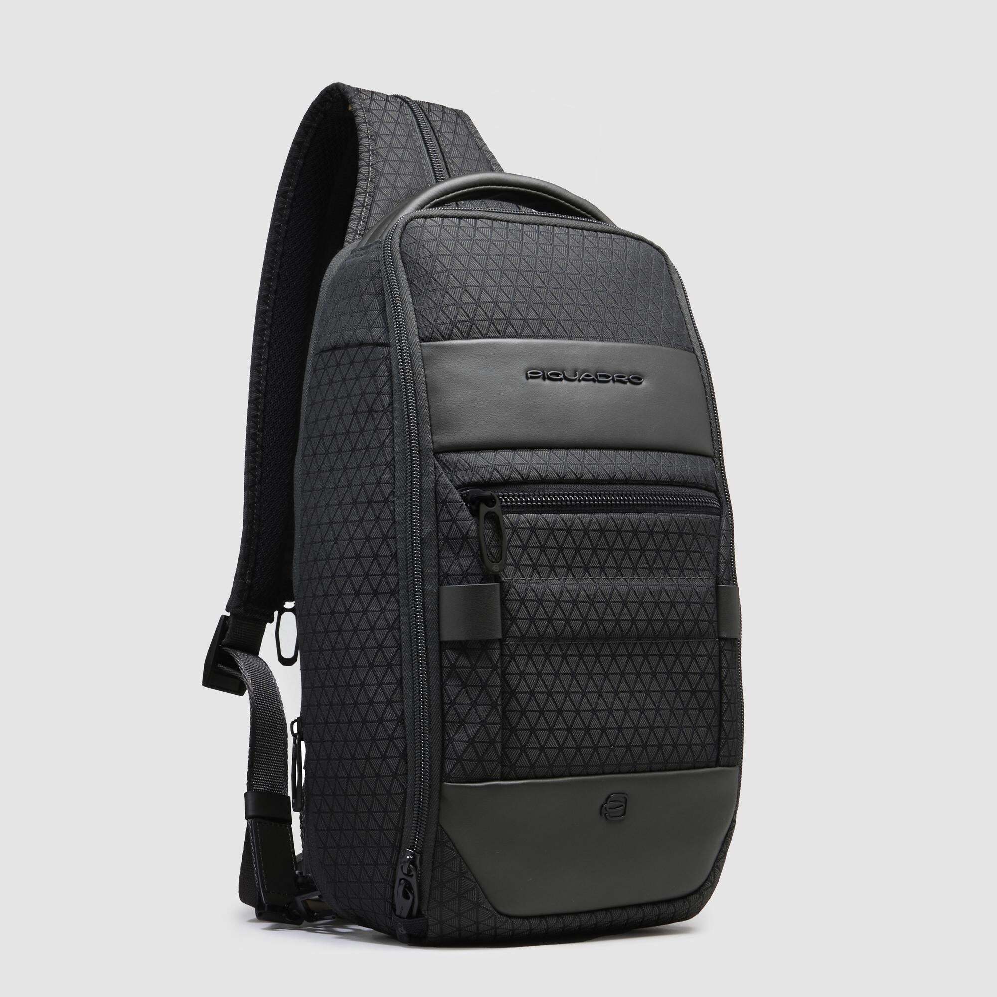 Piquadro Zaino monospalla uomo in tessuto riciclato