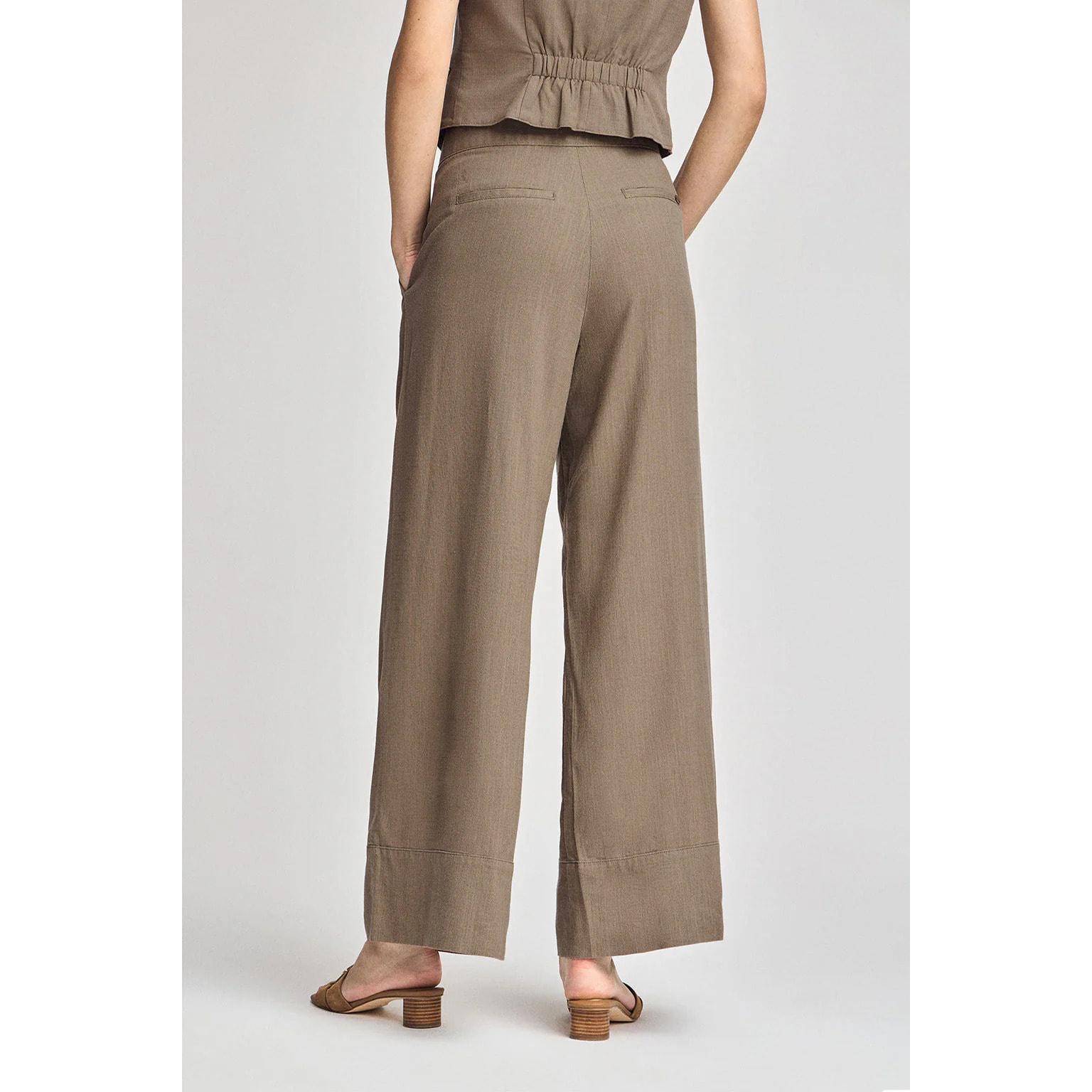 Pantaloni Deia color tortora in cotone e lino con particolari Polo Club