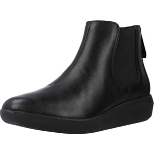Botines Mujer de la marca CLARKS  modelo TAWNIA MID NEGRO