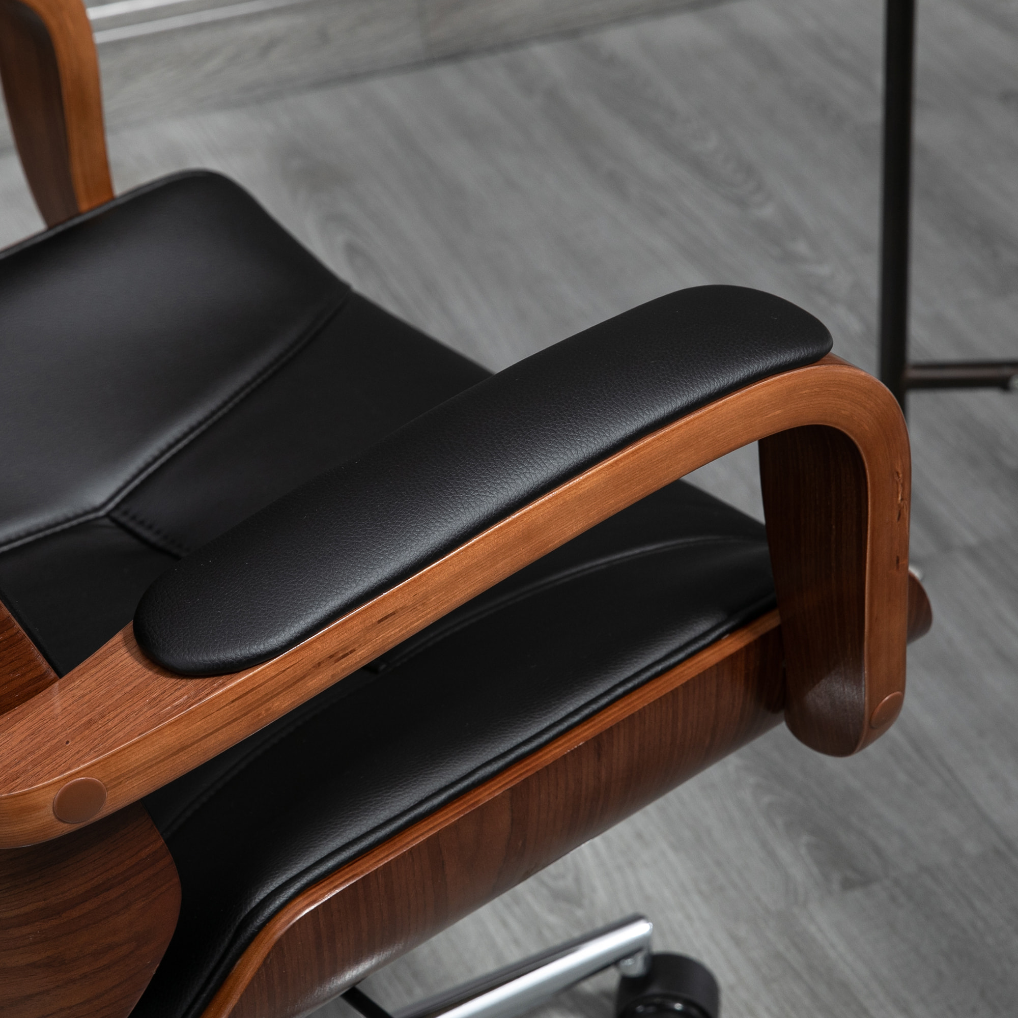 Chaise de bureau manager réglable design bois effet noyer synthétique noir