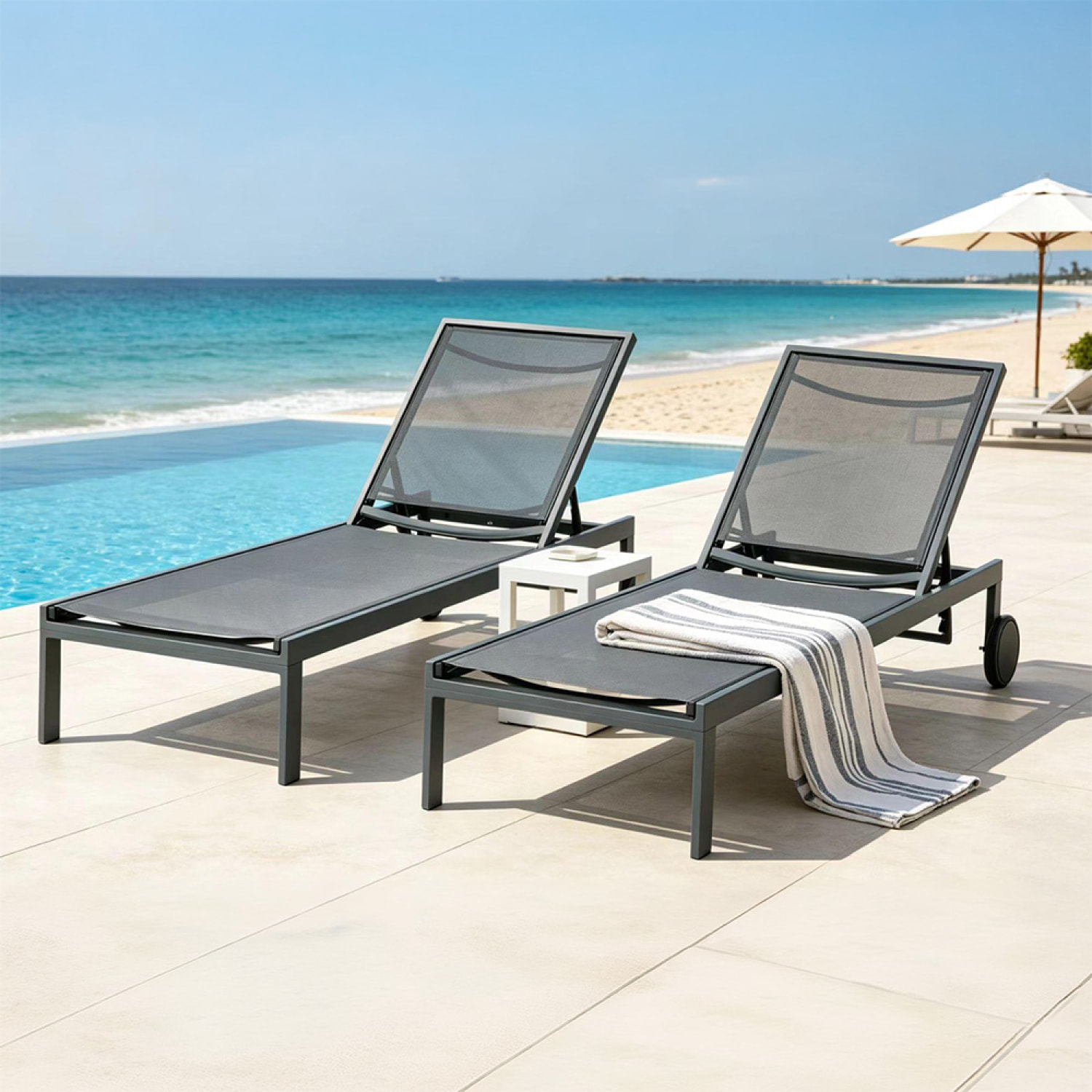 Lot de 2 bains de soleil inclinables gris foncé avec roues en aluminium CARA