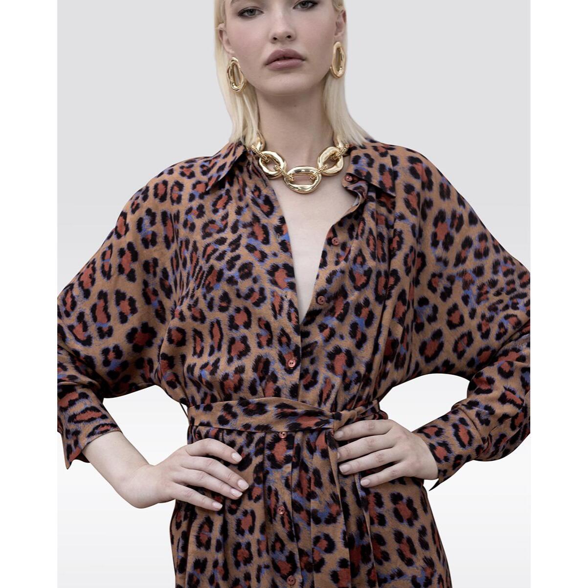 Abito corto con stampa animalier