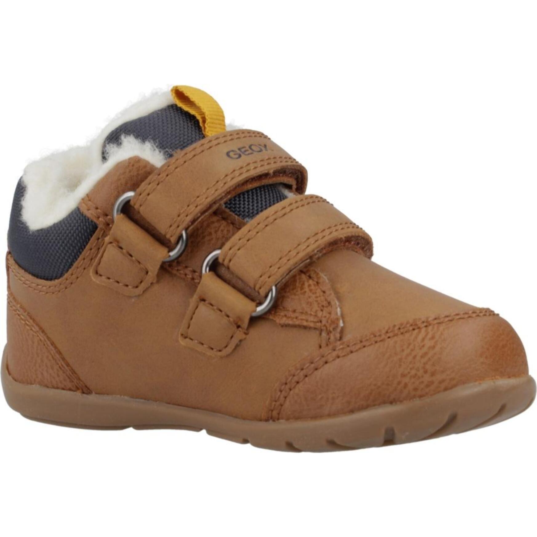 Zapatos Niño de la marca GEOX  modelo B ELTHAN BOY MARRON
