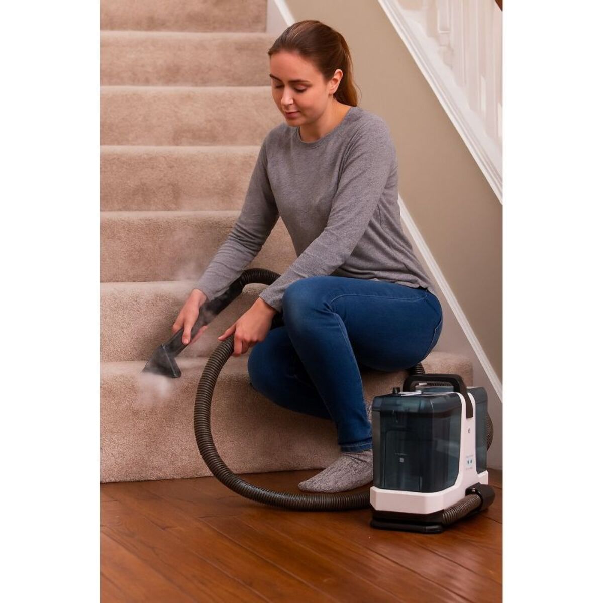 Nettoyeur détacheur ESSENTIELB EAD avec fonction vapeur et lavage à l'eau chaude 60°C