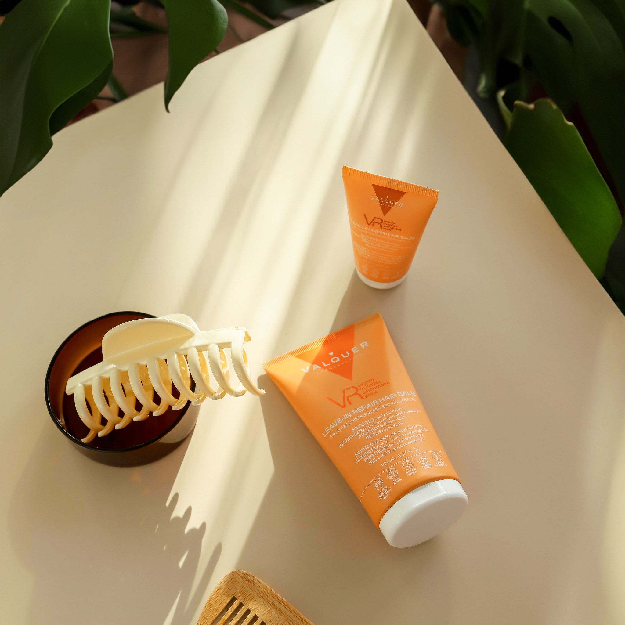 Valquer VR Bálsamo Acondicionador Sin Aclarado Reparador - 150 ml