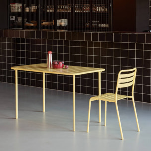 Table de jardin métal 4 places. jaune. Amelia. 120x70cm. traitement antirouille. lattes et bords arrondis