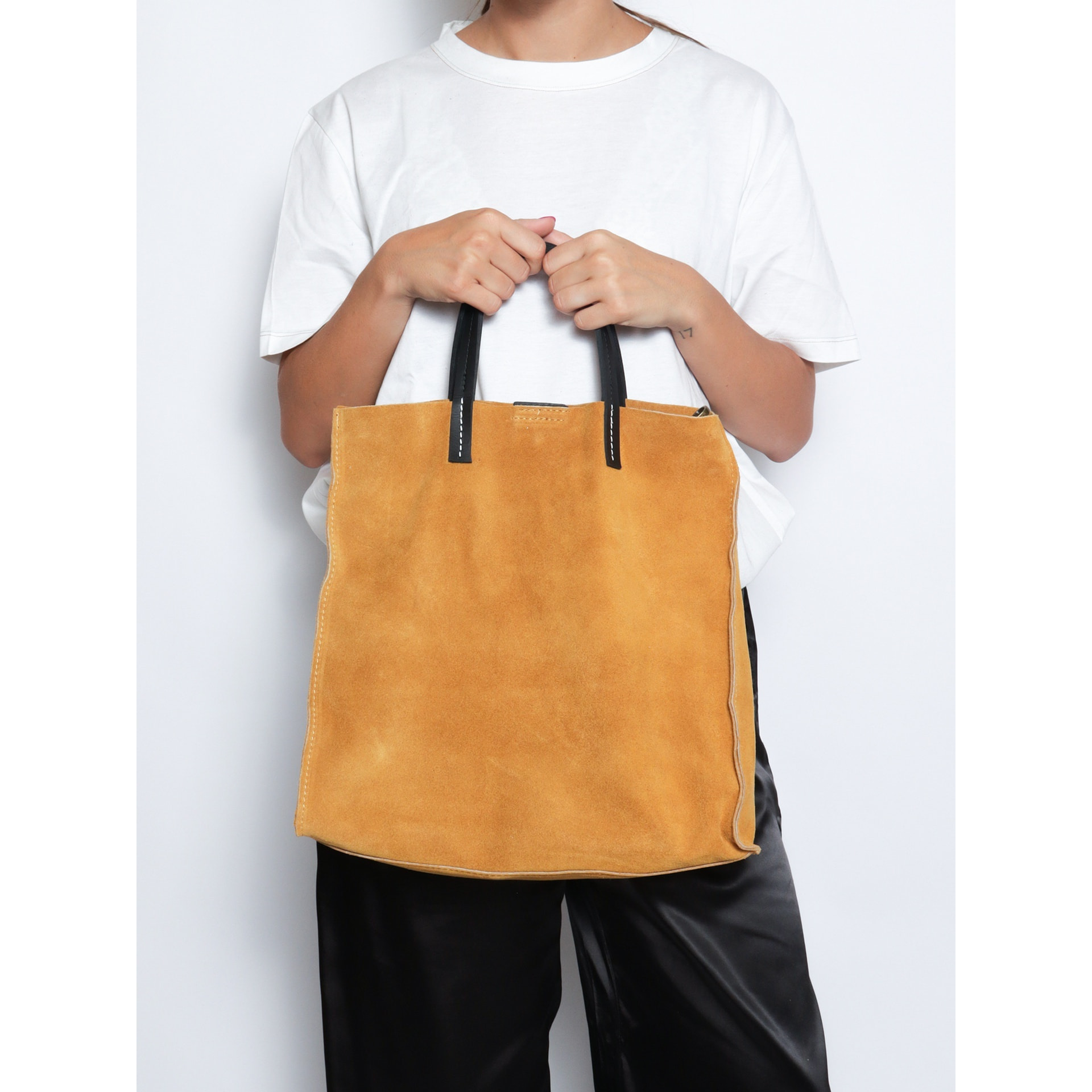 Borsa a mano da donna Made in Italy - Modello Novara Lux - Pelle Scamosciata - 34.5 x 32.0 x 17.0 cm