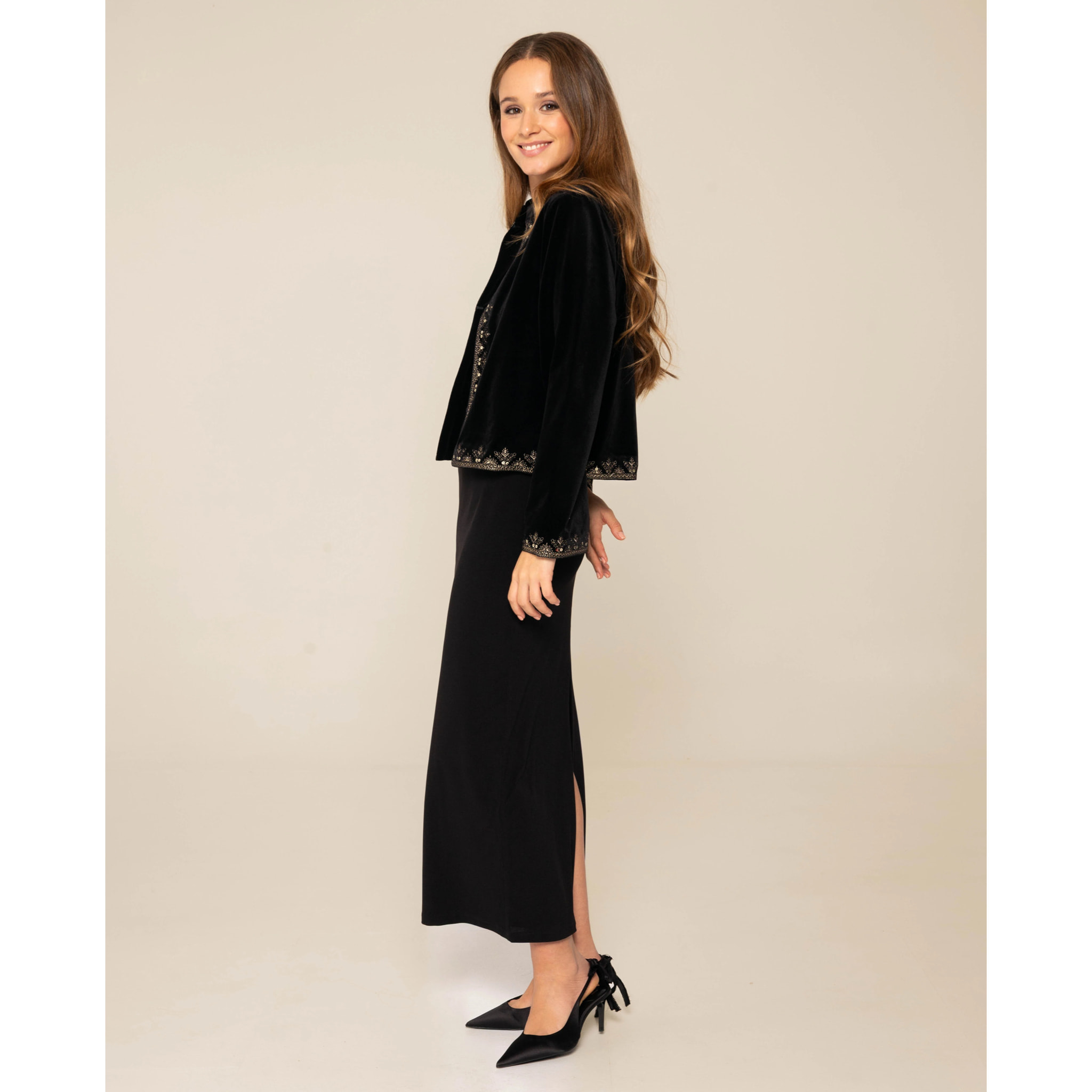 Vestido midi con tirantes