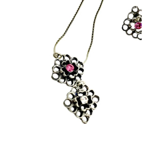 Conjunto reversible Collar y dos pares pendientes en plata 10µ y cristal SW Fuschia y Cristal