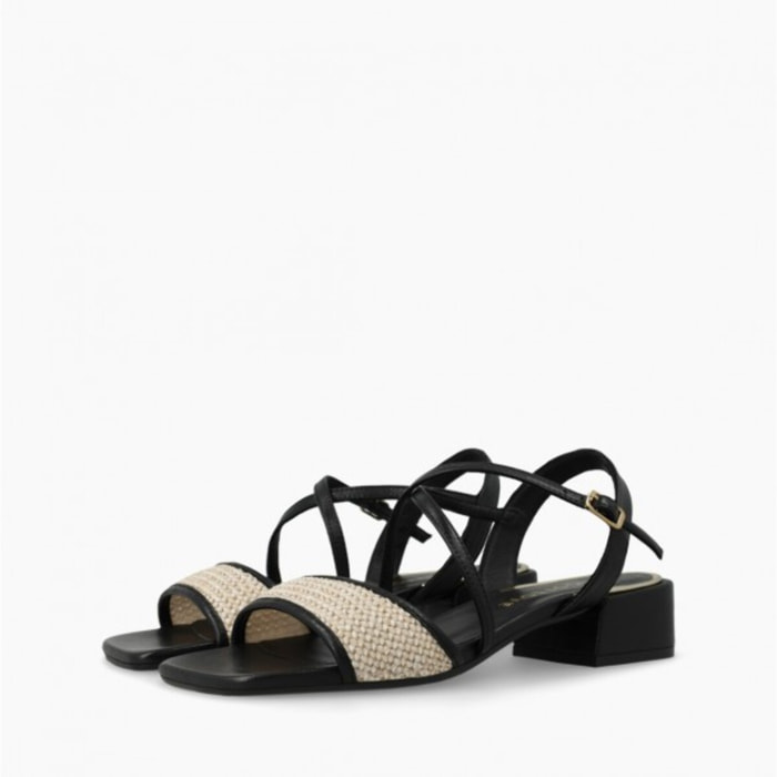 SANDALIAS NEGRAS KON5356