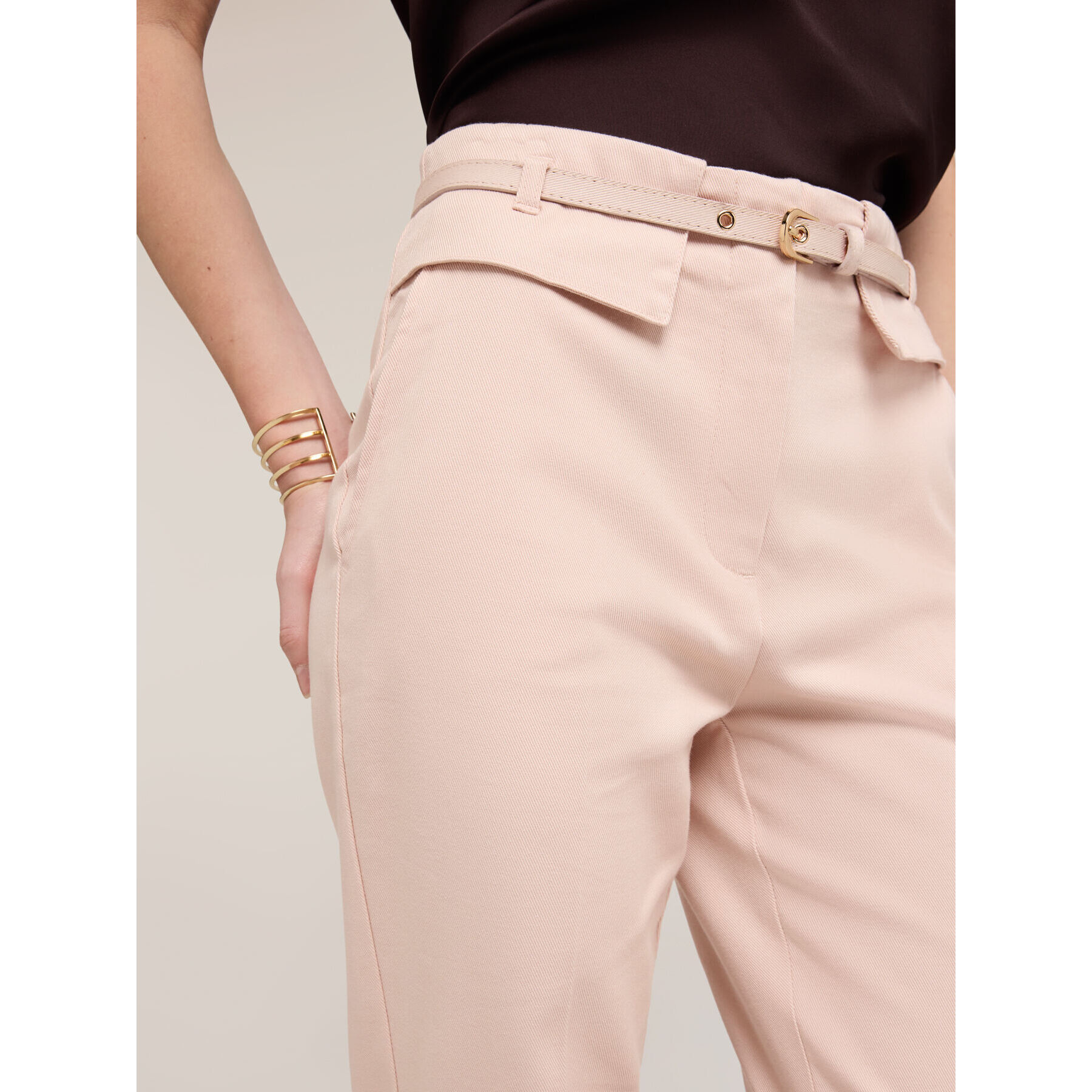 Motivi - Pantalones flare de gabardina - Rosa cipria