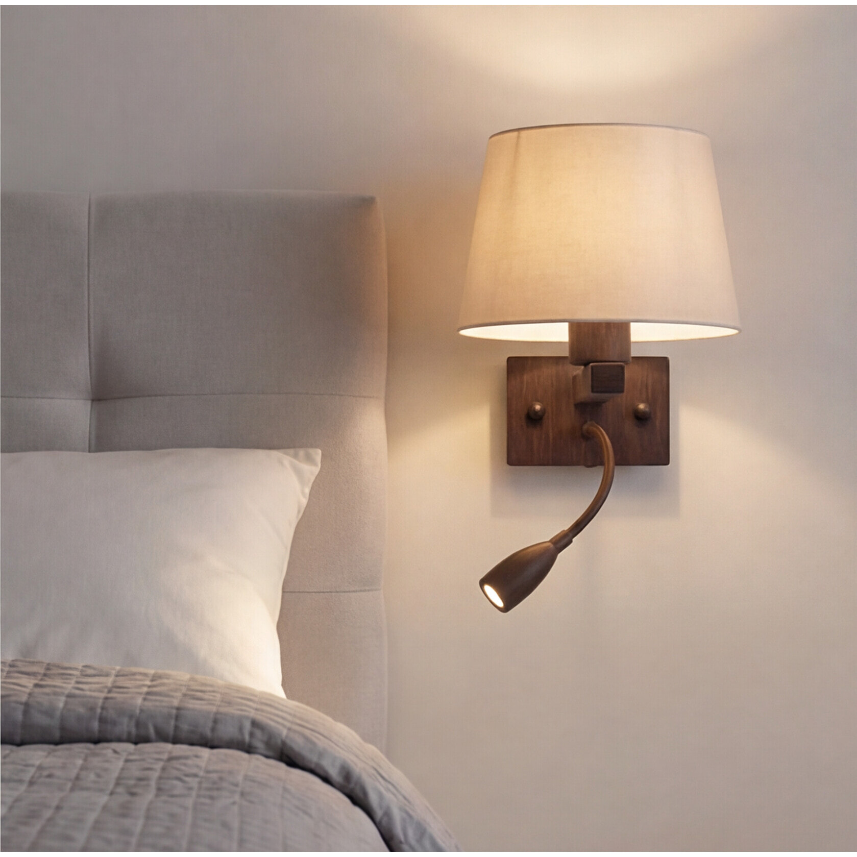 LEDS C4 APLIQUE TORINO E27 60 MARRÓN.. PANTALLA NO INCLUIDA.