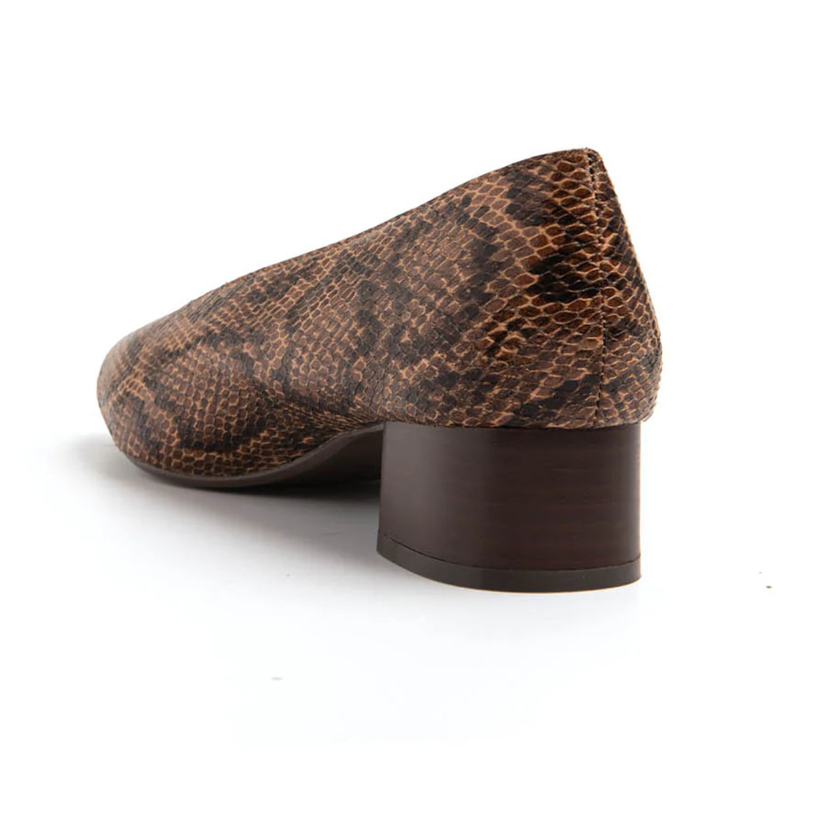 Ballerina con scollo a cuore e tacco 5 cm - MARRONE